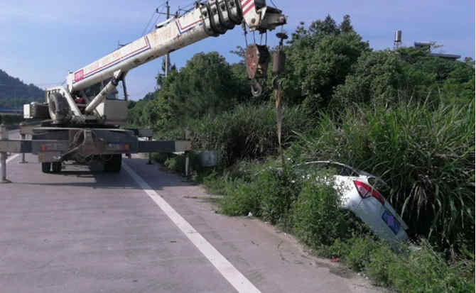 榆林重载吊车救援 榆林重载吊车救援